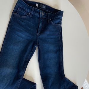 KUT from the Kloth Skinny dark blue